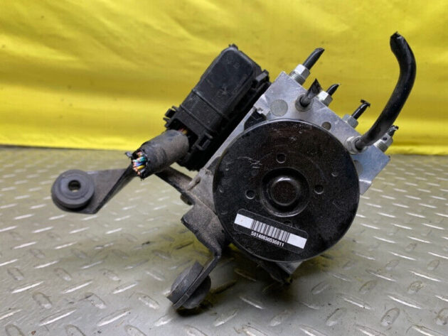 12 13 Mazda 3 ABS Brake Pump Module Anti Lock OEM BFD2-437AZ