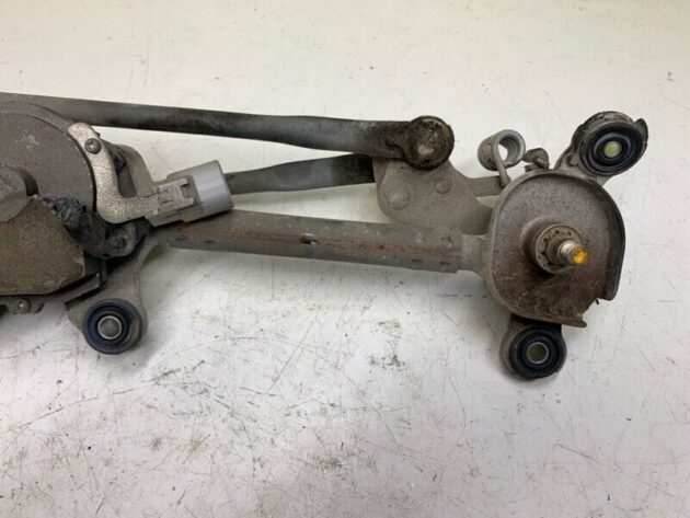 05 06 07 08 09 10 Scion TC Front Windshield Wiper Motor W/ Regulator OEM