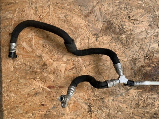 16 17 18 BMW X6M X6 4.4L Transmission Oil Cooler Line Flow Hose Only 58k Miles