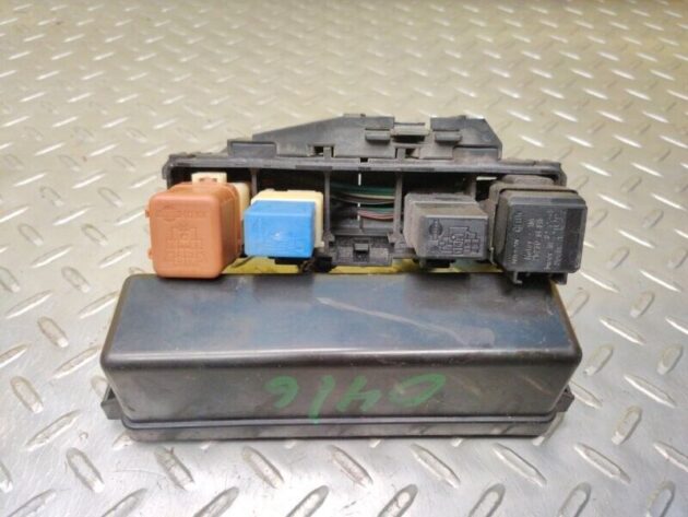 04 05 06 07 08 Infiniti M35/M45 Fuse Relay Box OEM 24382EG002