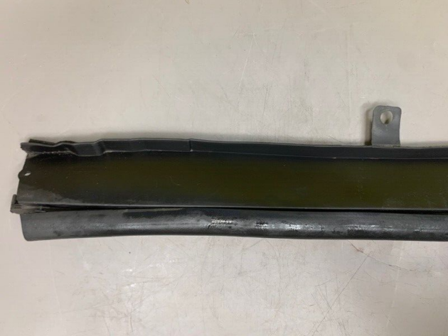 08 09 10 Infiniti M35 M45 Left Driver Side Hood Fender Seal Trim OEM 65821eg010