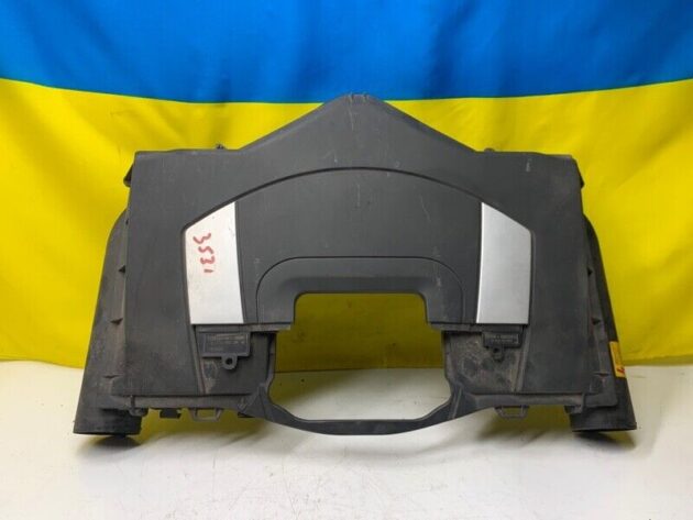 06 07 08 09 Mercedes-Benz W251 Engine Cover Filter Box OEM