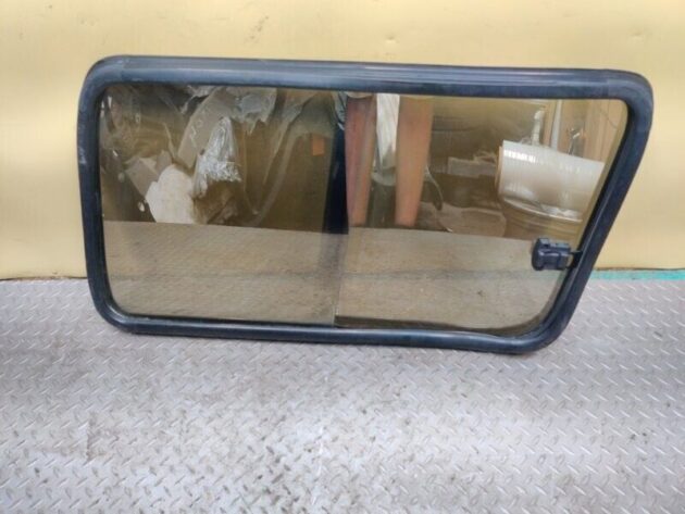 91 92 93 94 95 96 97 Lexus J80 LX450 Rear Left Quarter Window Glass Movable OEM