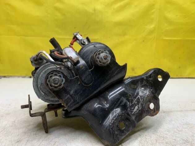 14 15 16 17 Toyota Prius Brake Booster Vacuum Air Pump OEM 4459047050