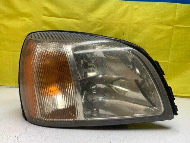 00 01 02 Cadillac Deville Passenger Right Side Headlight Headlamp OEM