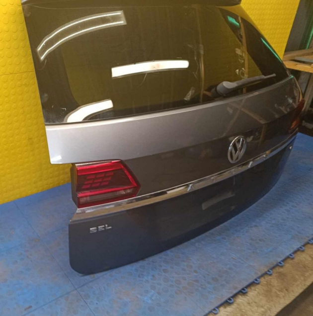 18 19 20 VW ATLAS Trunk Lid Decklid Hatch Liftgate Tailgate OEM 3CN827025J