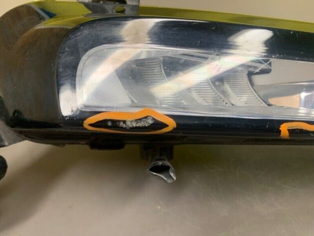 15 16 17 18 Range Rover Evoque Front Right Passenger Side Fog Light Lamp damage