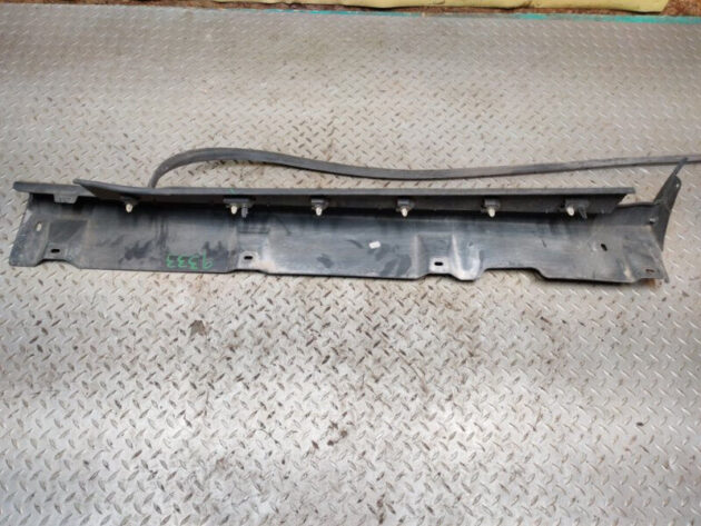 19 20 21 22 23 Ford Transit Connect Front Left Rocker Panel Skirt Molding OEM