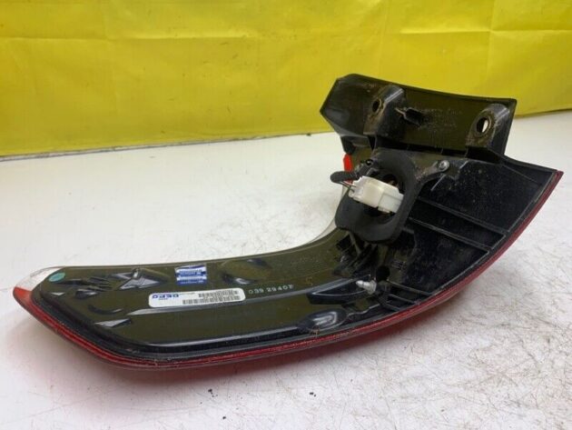 15 16 17 Toyota Sienna Right Passenger Side Outer Tail Light Taillight