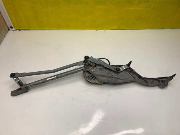 06 07 08 09 Mercedes-Benz W211 Windshield Wiper Motor W/ Regulator OEM