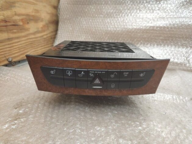 05 06 07 08 09 Mercedes-Benz E63 W211 Center Dash Seat Heater Switch OEM