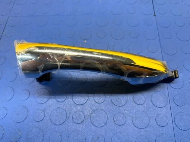 16 17 18 19 20 Kia Sorento Front Pass Right Exterior Door Handle OEM 82661C5010