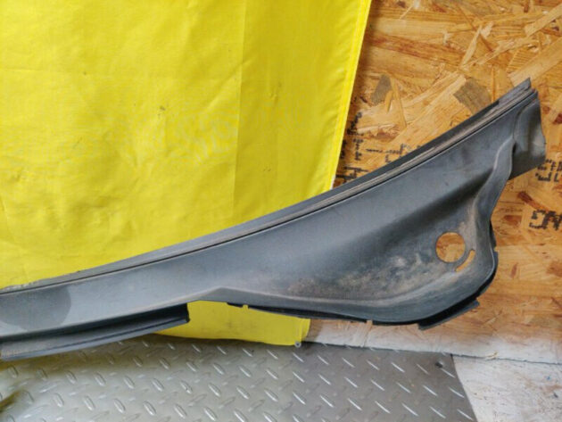 09 10 11 12 13 14 15 16 17 Audi A4 Windshield Wiper Cowl Panel OEM 8K1819403B