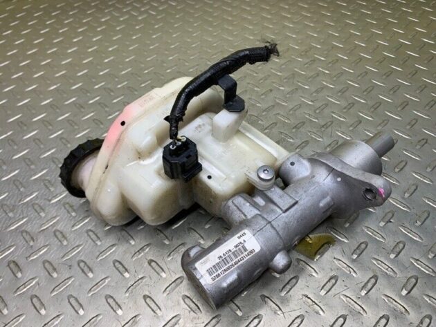 13 14 15 16 17 18 19 Lincoln Mks 3.7L Brake Master Cylinder OEM DG1Z-2140-B