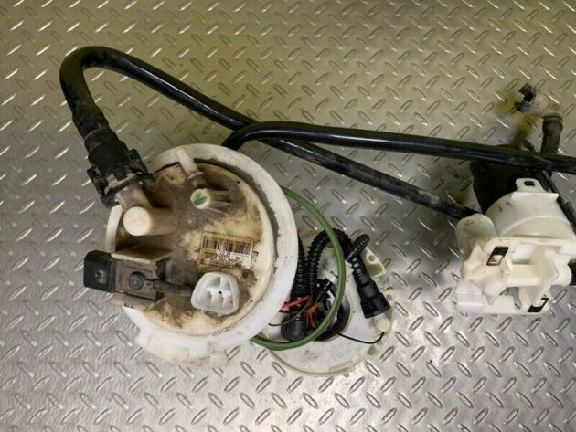 10 11 12 13 Hyundai Sonata 2.4L Fuel Pump Assembly OEM 311103Q600