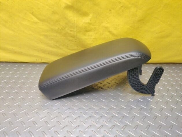 11 12 Chevrolet Volt Center Console Armrest Lid Cover OEM 20914834