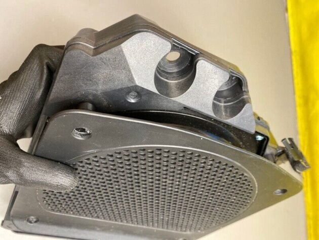 15 16 17 BMW 228I F22 Front Right Audio Subwoofer Speaker OEM