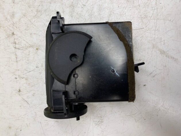 07 08 09 10 Mitsubishi Endeavor Right Passenger Dash Center Air Vent OEM