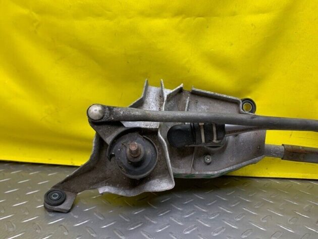 06 07 08 09 10 11 Mitsubishi Outlander Windshield Wiper Motor w/ Regulator OEM