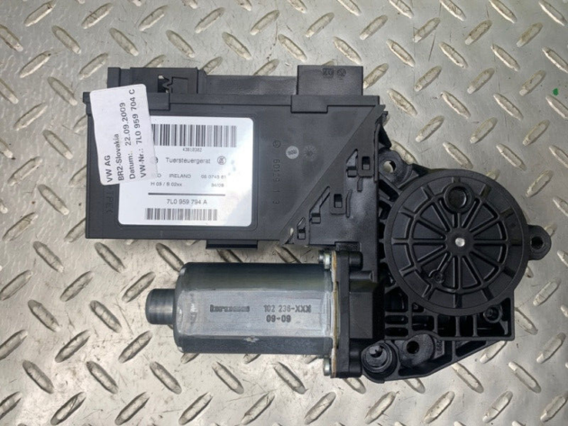 04 05 06 07 08 09 10 Porsche Cayenne Rear RH Door Window Motor OEM 95562470402