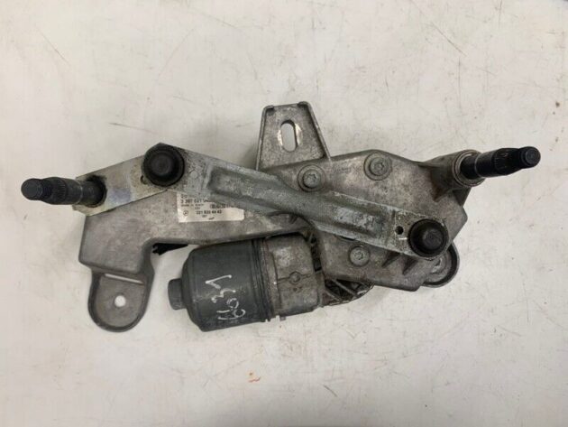 07 08 09 10 11 Mercedes-Benz W221 CL550 Front Windshield Wiper Motor Right Side