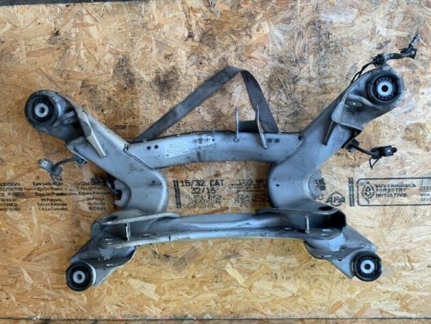 05 06 Bentley Continental GT Rear Subframe Crossmember Cross Member Carrier OEM