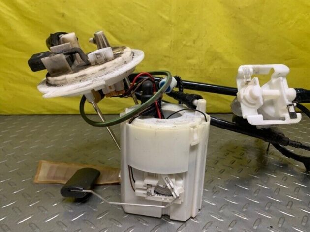 10 11 12 13 Hyundai Sonata 2.4L Fuel Pump Assembly OEM 311103Q600