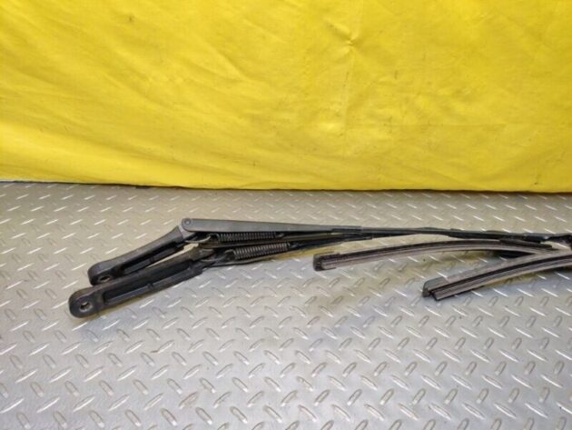 11 12 13 14 Volkswagen Jetta Driver & Right Wiper Arm Set W/ Blades OEM