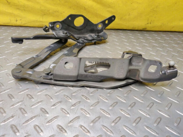 17 18 19 20 21 Porsche Panamera 4 Passenger Right Side Hood Hinge OEM 971823296B