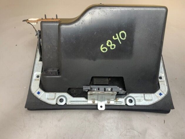 03 04 05 06 Lincoln LS Glove Box Compartment Storage OEM