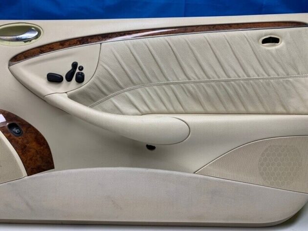 06 07 08 09 Mercedes-Benz W209 CLK350 Front Passenger Interior Door Panel OEM