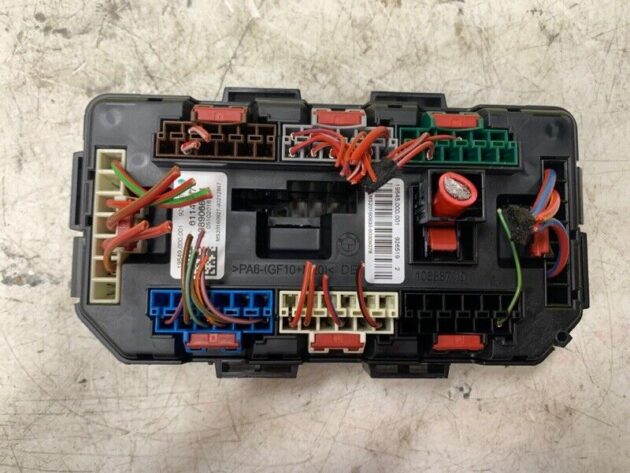 2013 2014 2015 2016 BMW 430I F32 Coupe Front Fuse Box Relay Module OEM