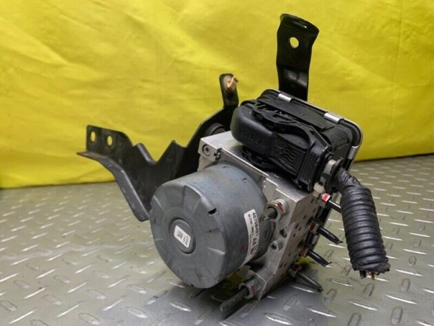 16 17 18 19 Mitsubishi Outlander Anti Lock Brake ABS Pump Module OEM