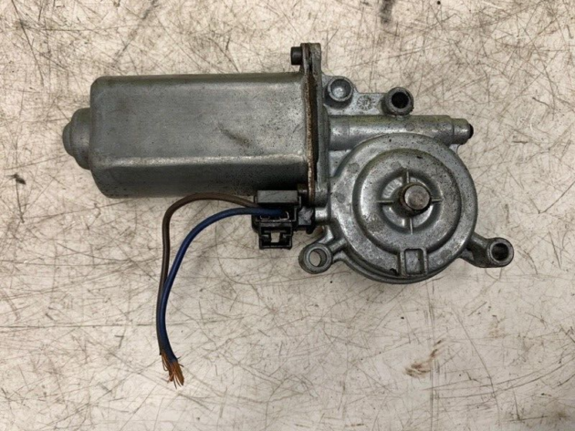 00 01 02 03 04 05 Cadillac Deville  Rear Left Driver Side  Window Motor OEM