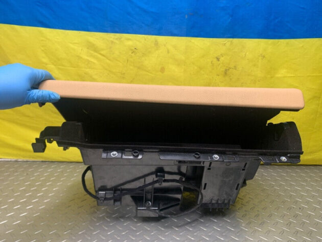 16 17 18 19 20 21 Porsche Panamera Glove box glovebox storage OEM