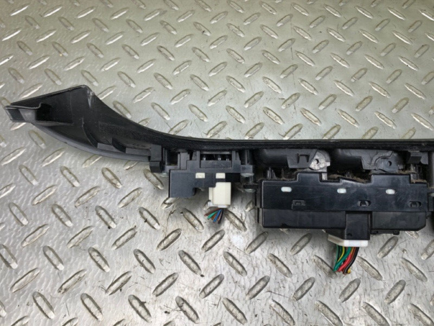 03 04 05 06 Mazda 6 Master Power Window Switch OEM GK2E684L6E02