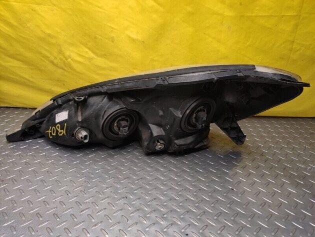 06 07 08 09 Toyota Sienna Right Passenger Side Headlamp Assembly OEM