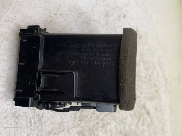 06 07 08 Infiniti M35 M45 Front Center Left LH Side A/C Dash Air Vent OEM