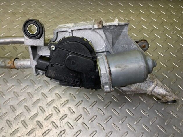 06 07 08 09 10 11 Mitsubishi Outlander Windshield Wiper Motor w/ Regulator OEM