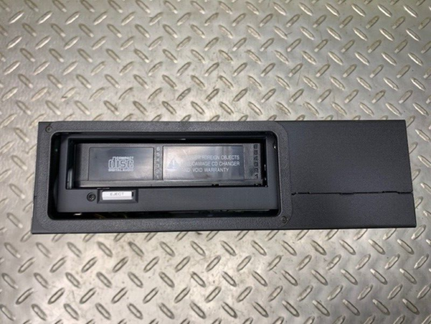 00 01 02 03 Jaguar S-Type CD Changer OEM XW4F18C830A