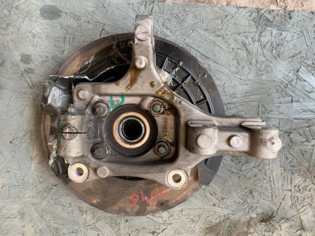 19 20 Jeep Compass Trailhawk Driver Left Front Spindle/Knuckle 4WD OEM