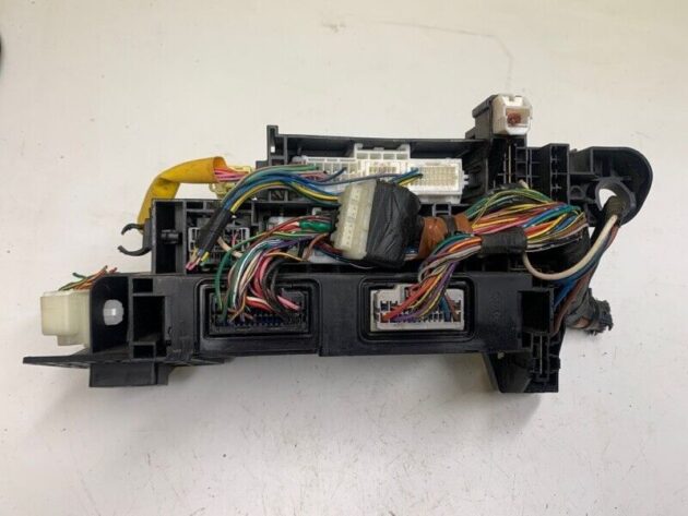 10 11 12 13  Suzuki Kizashi |Under Hood Fusebox Fuse Relay Box OEM