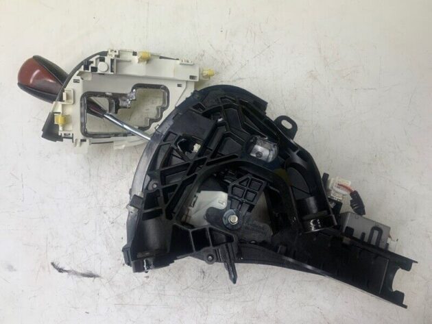 2011 11 Toyota Venza Transmission Shifter Assembly OEM 335600T020