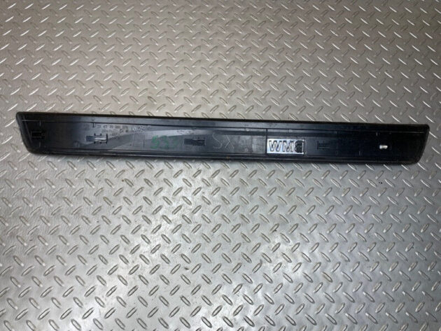 04 05 06 07 08 09 10 11 12 BMW 3 E90 Left Driver Front Door Scuff Plate OEM