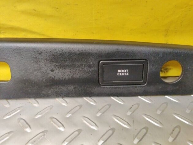 05 06 Bentley Continental Flying Spur Cover Strips Trim Trunk w/Switch Close OEM