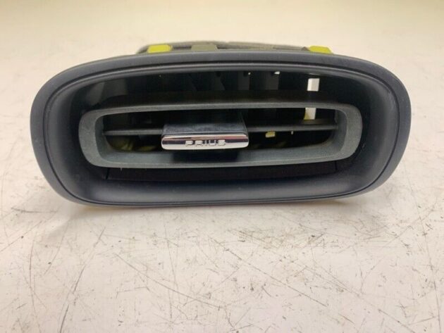 2015 2016 2017 2018 Toyota Prius Dash Front Left A/C Air Vent Grille 55650-47190