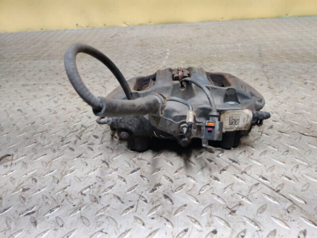 16 17 18 19 20 21 Porsche Panamera Rear left brake caliper OEM