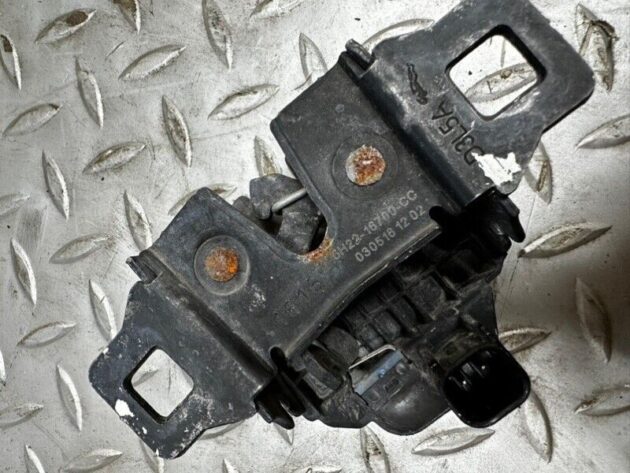 15 16 17 18 19 Range Rover Eoque Front Hood Latch Lock Actuator 48K Miles OEM