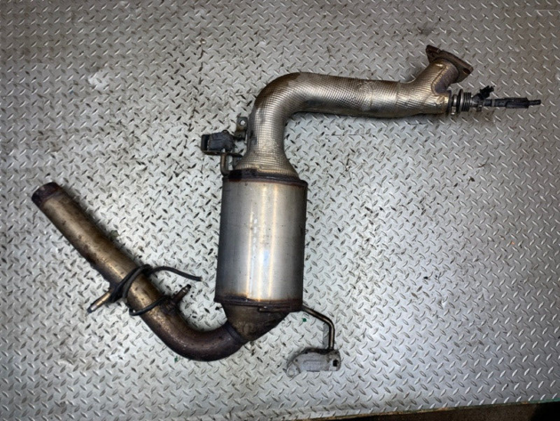 11 12 13 14 Porsche Cayenne 3.0 Diesel Exhuast Pipe Assembly OEM 7P0254400B