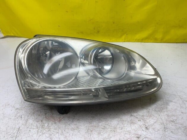 05 06 07 08 09 Volkswagen Jetta  Right Passenger Side Headlight OEM